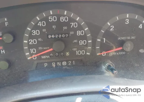 1997 Ford F-150 Lariat/Standard/Xl/Xlt z USA, uszkodzony, nr VIN 1FTDX1766VNA89290